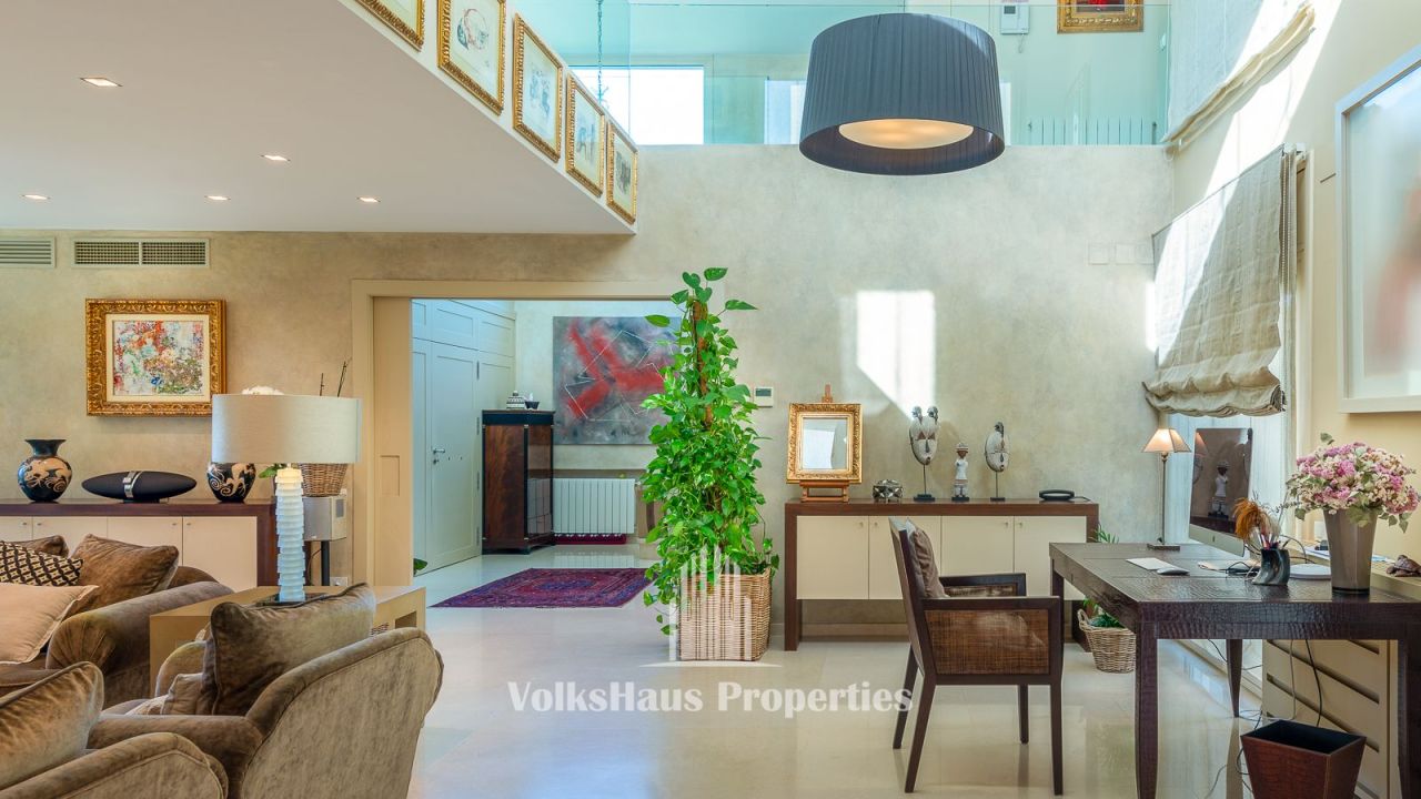 Villa in Sant Cugat del Valles, Spanien, 660 m² - Foto 5
