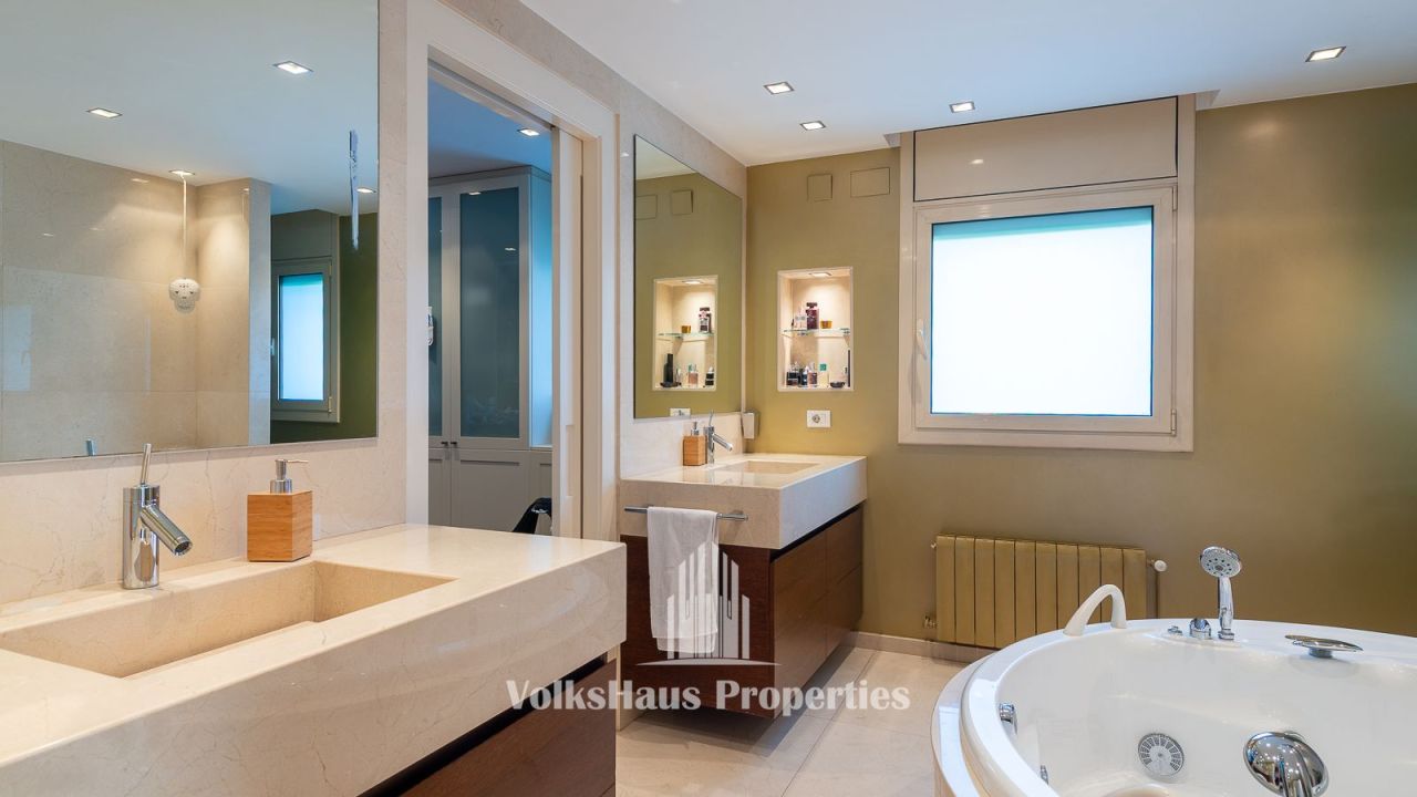 Villa in Sant Cugat del Valles, Spanien, 660 m² - Foto 12