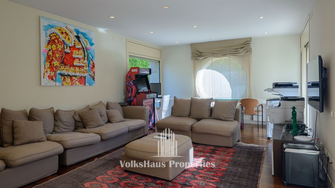 Villa in Sant Cugat del Valles, Spanien, 660 m² - Foto 13