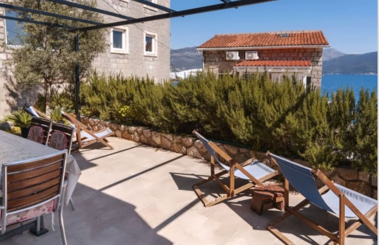 Casa a Krasici, Montenegro, 200 m² - foto 3