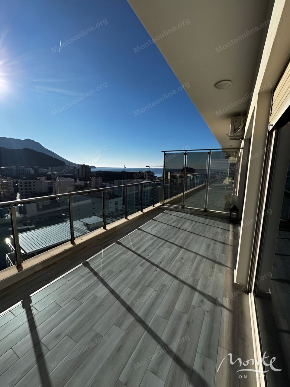 Penthouse in Budva, Montenegro, 82 m² - picture 1
