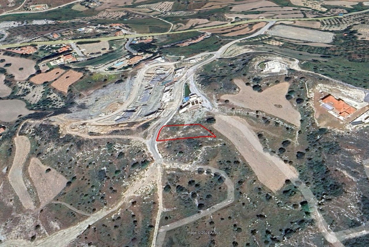 Land in Paphos, Cyprus, 1 166 m² - picture 1