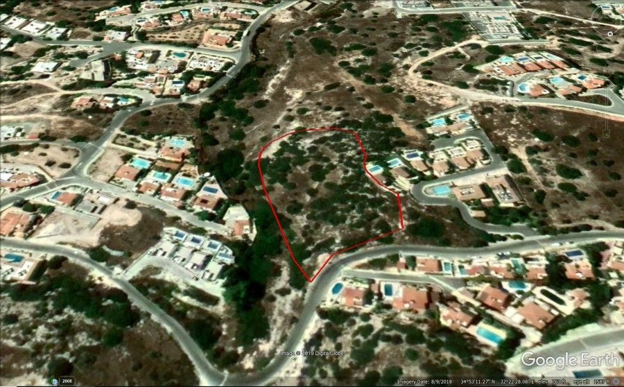 Land in Paphos, Cyprus, 8 362 m² - picture 1