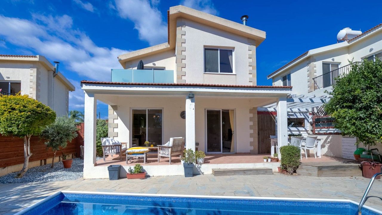 Villa in Limassol, Cyprus, 104 m² - picture 1