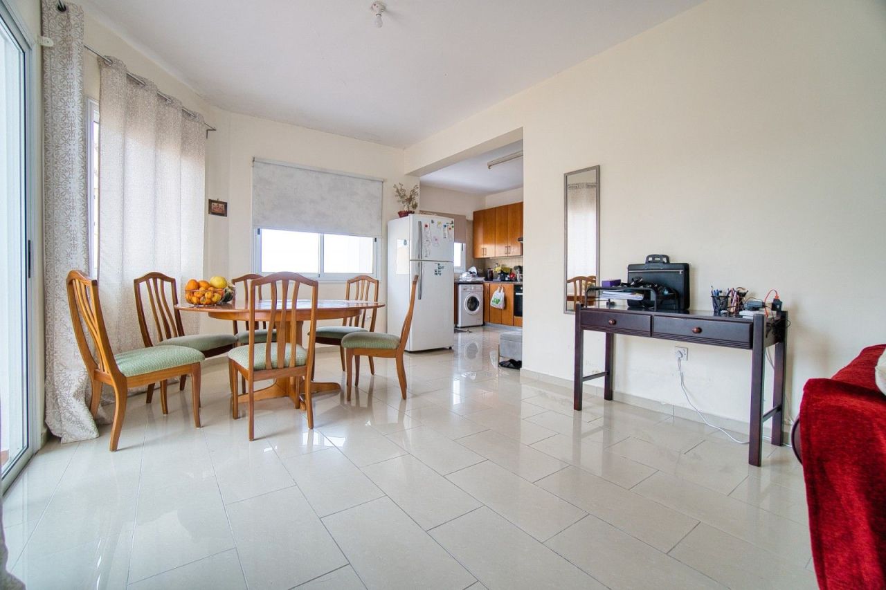 Apartment in Paphos, Cyprus, 88 m² - picture 1