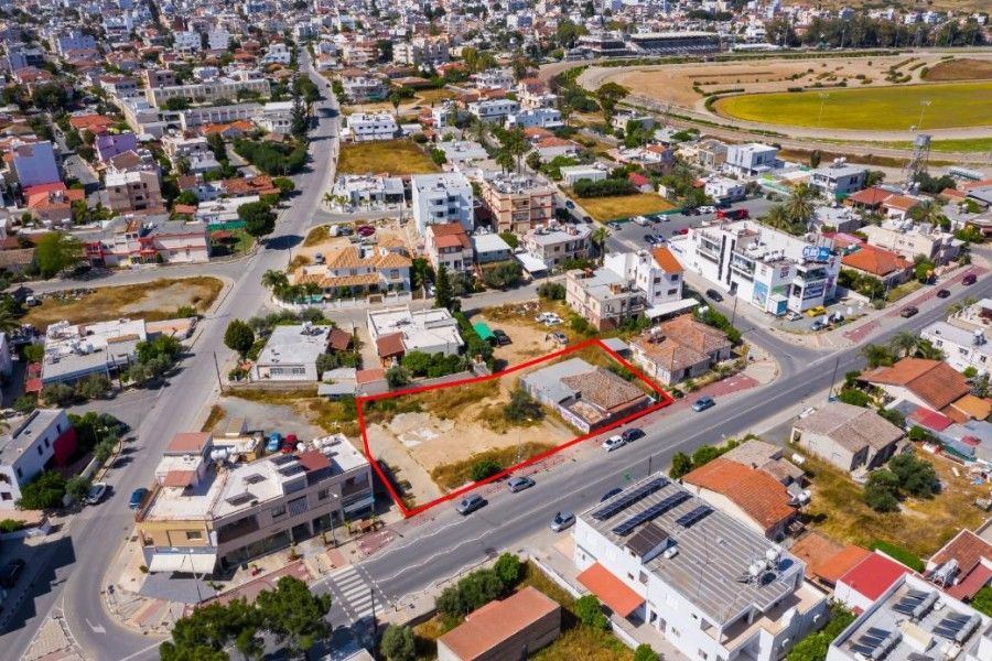 Terrain à Nicosie, Chypre, 1 320 m² - image 1