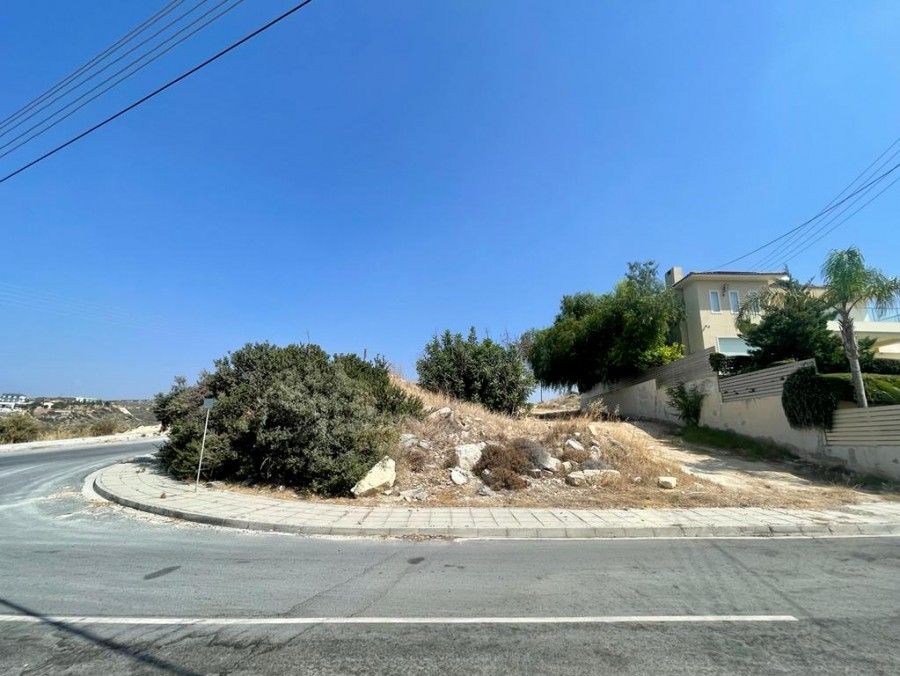 Land in Limassol, Cyprus, 579 m² - picture 1