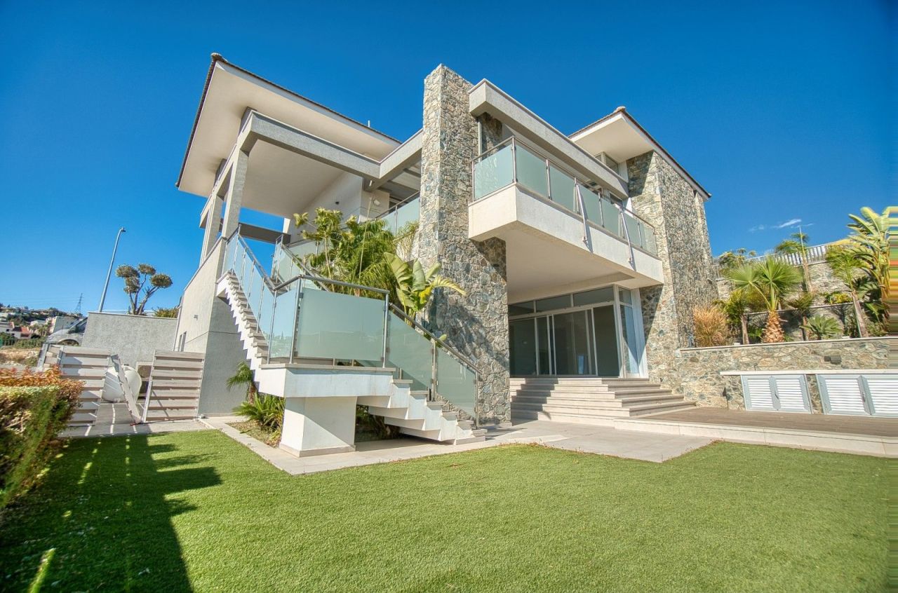 Villa à Limassol, Chypre, 376 m² - image 1