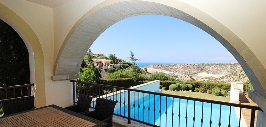 Villa in Paphos, Cyprus, 200 m² - picture 1