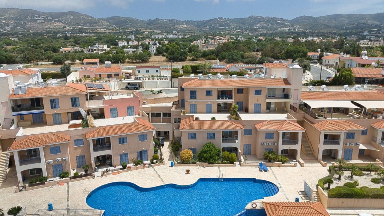 Apartment in Paphos, Cyprus, 96 m² - picture 1