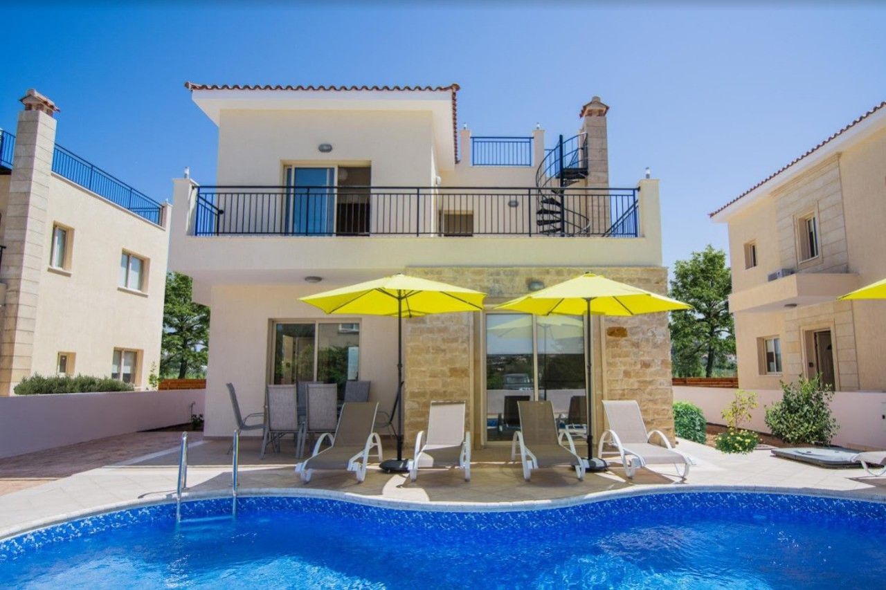 Villa en Pafos, Chipre, 139 m² - imagen 1