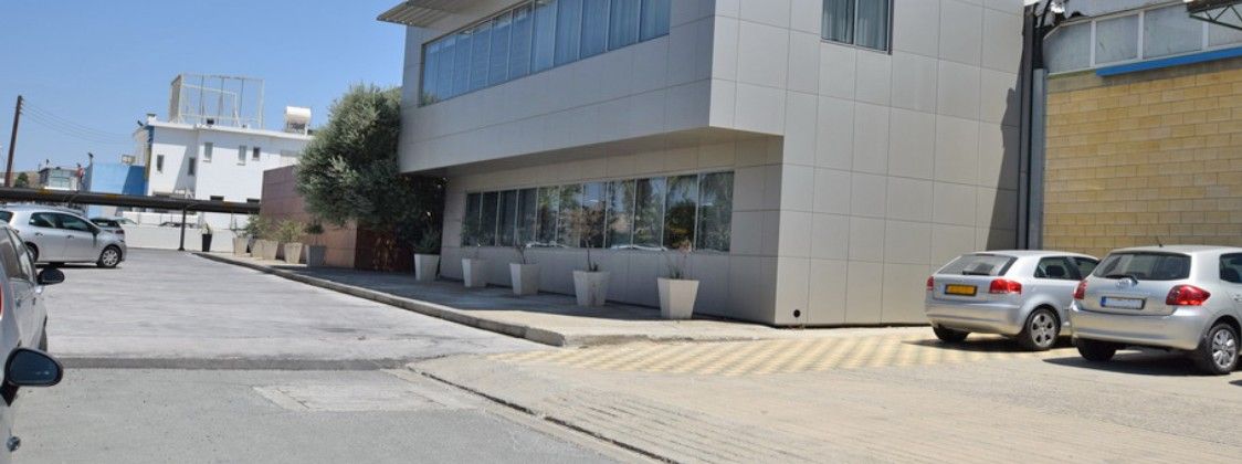 Commercial property in Nicosia, Cyprus, 7 500 m² - picture 1
