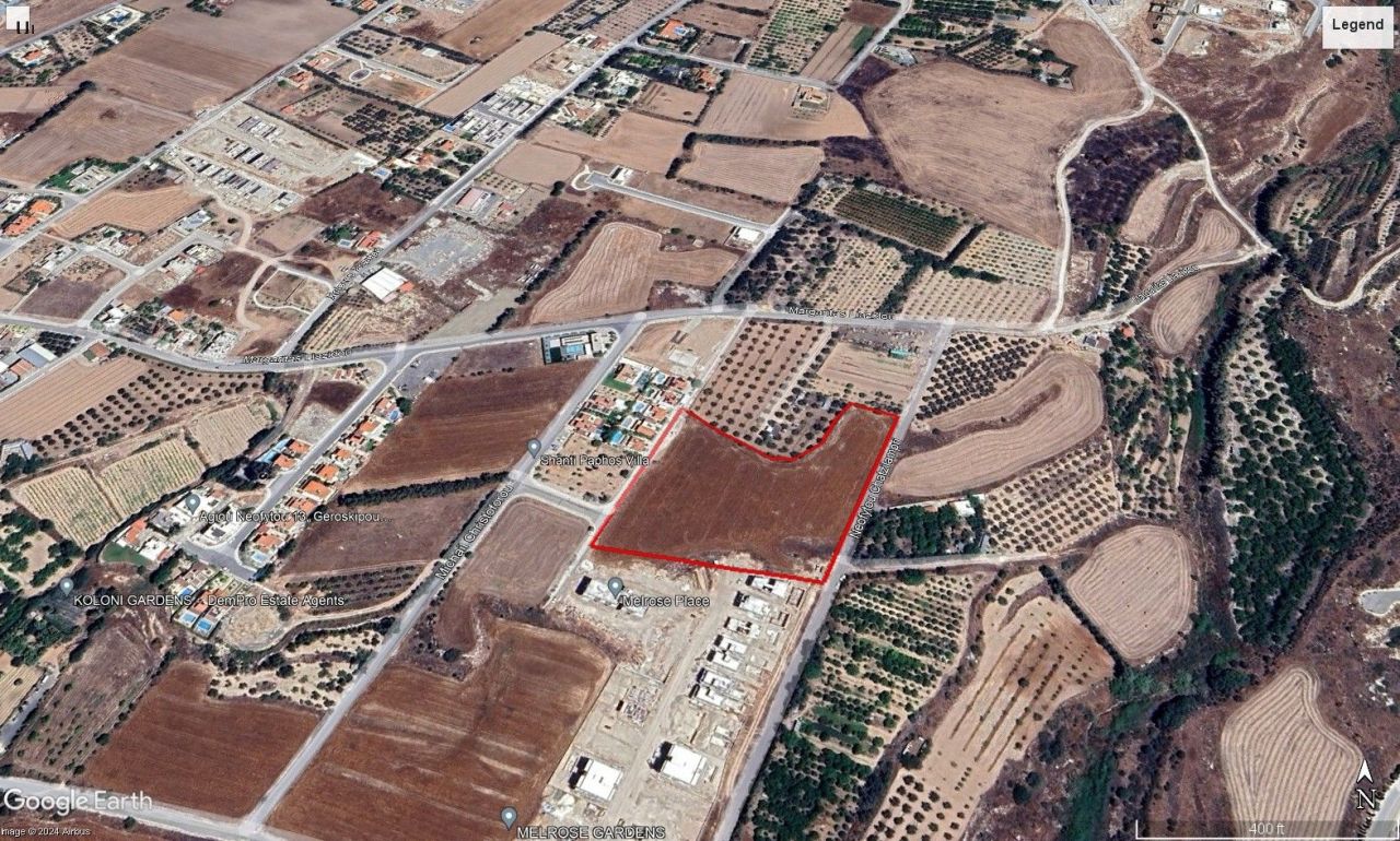 Land in Paphos, Cyprus, 14 213 m² - picture 1