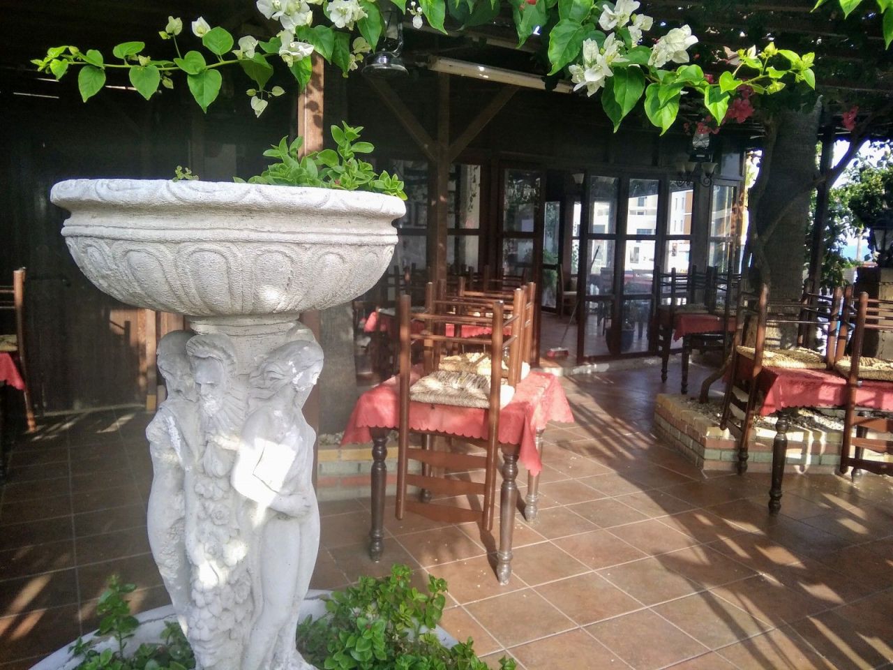 Cafetería, restaurante en Limasol, Chipre, 72 m² - imagen 1