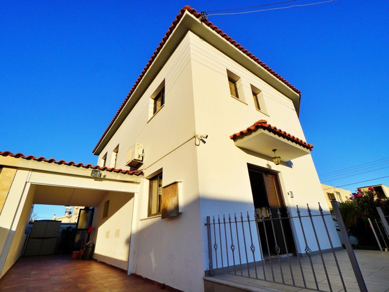 Villa in Larnaka, Zypern, 200 m² - Foto 1