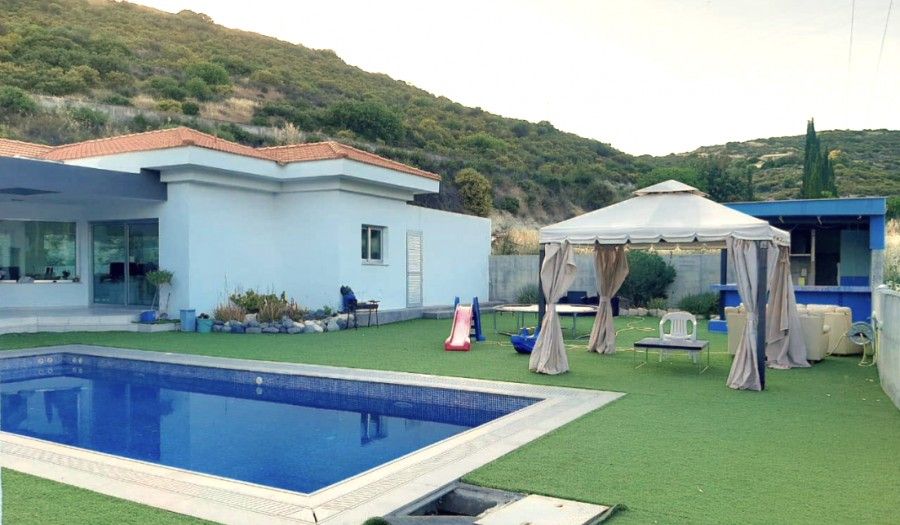 Villa à Limassol, Chypre, 370 m² - image 1