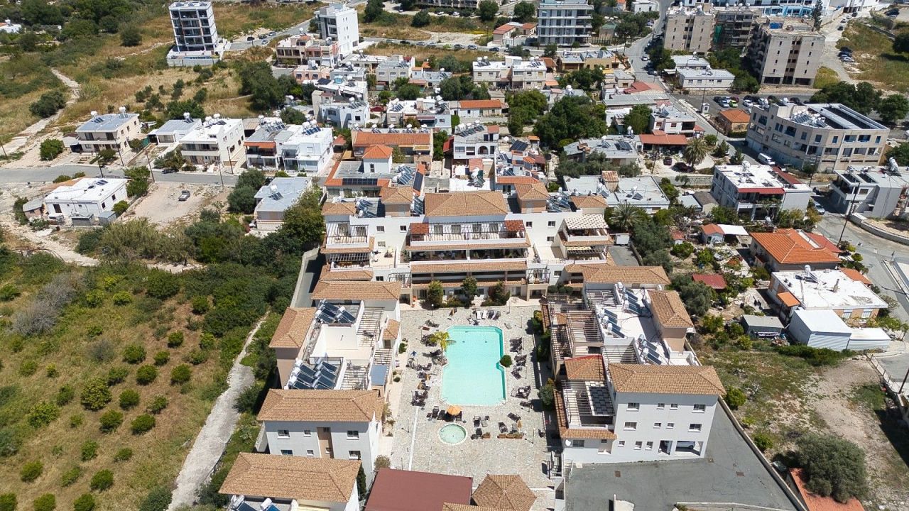 Apartment in Paphos, Cyprus, 80 m² - picture 1