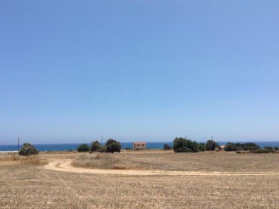Land in Larnaca, Cyprus, 7 024 m² - picture 1