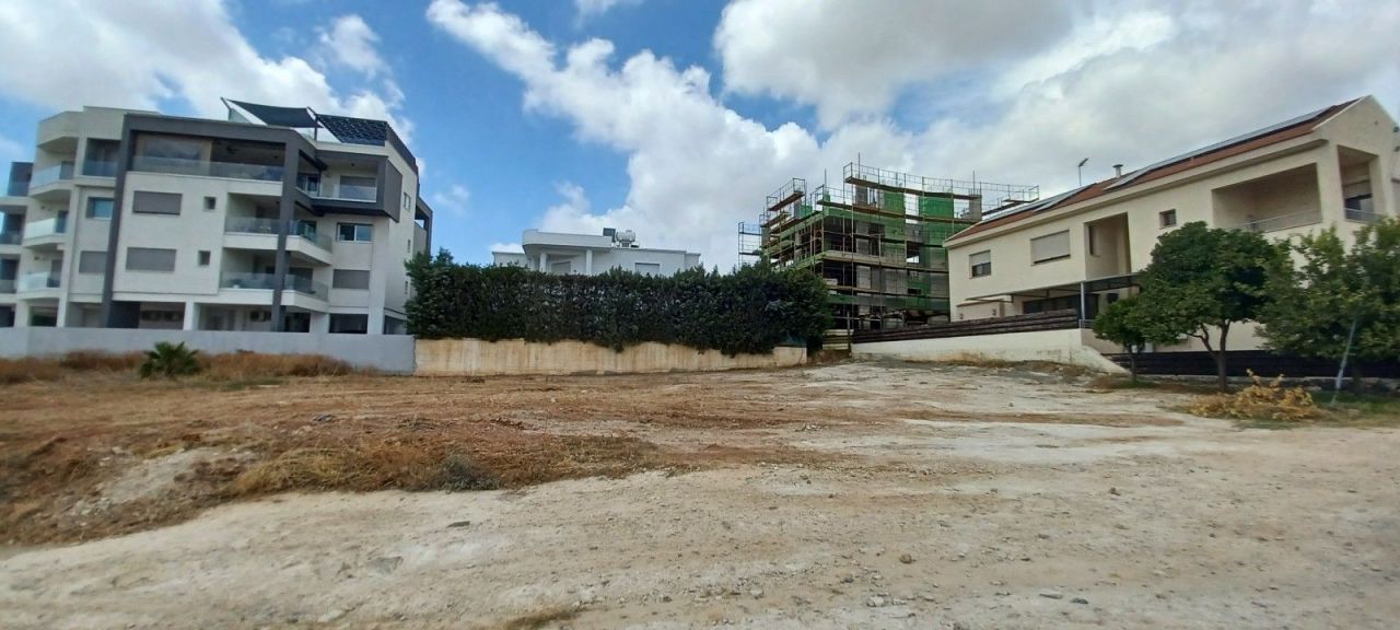 Terrain à Limassol, Chypre, 762 m² - image 1