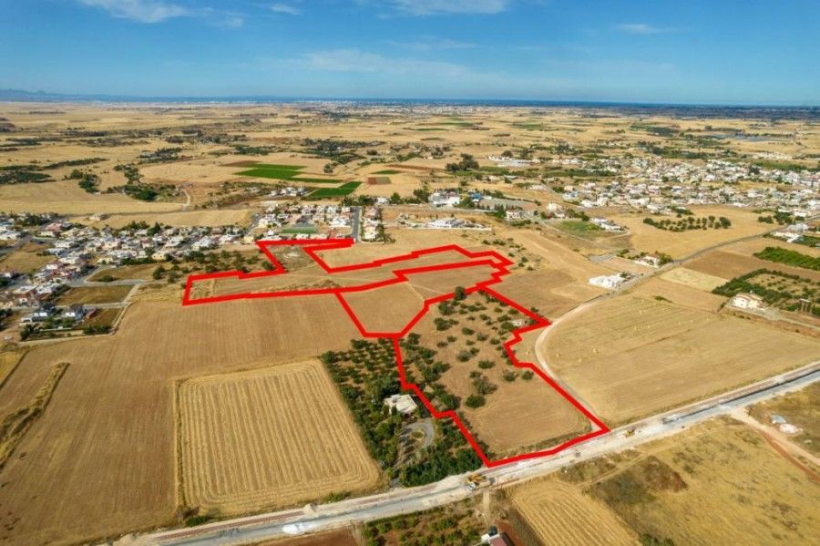 Grundstück in Protaras, Zypern, 46 038 m² - Foto 1