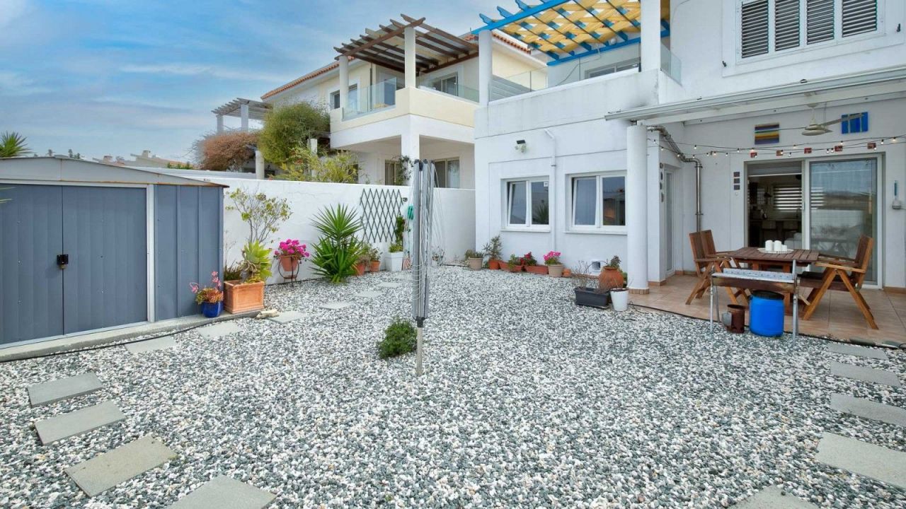 Apartment in Limassol, Cyprus, 96 m² - picture 1