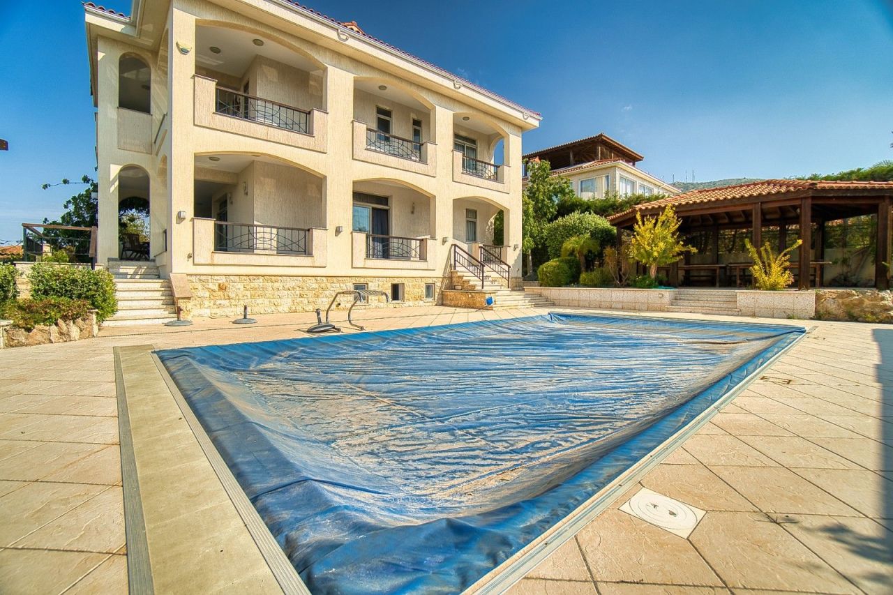 Villa en Pafos, Chipre, 350 m² - imagen 1