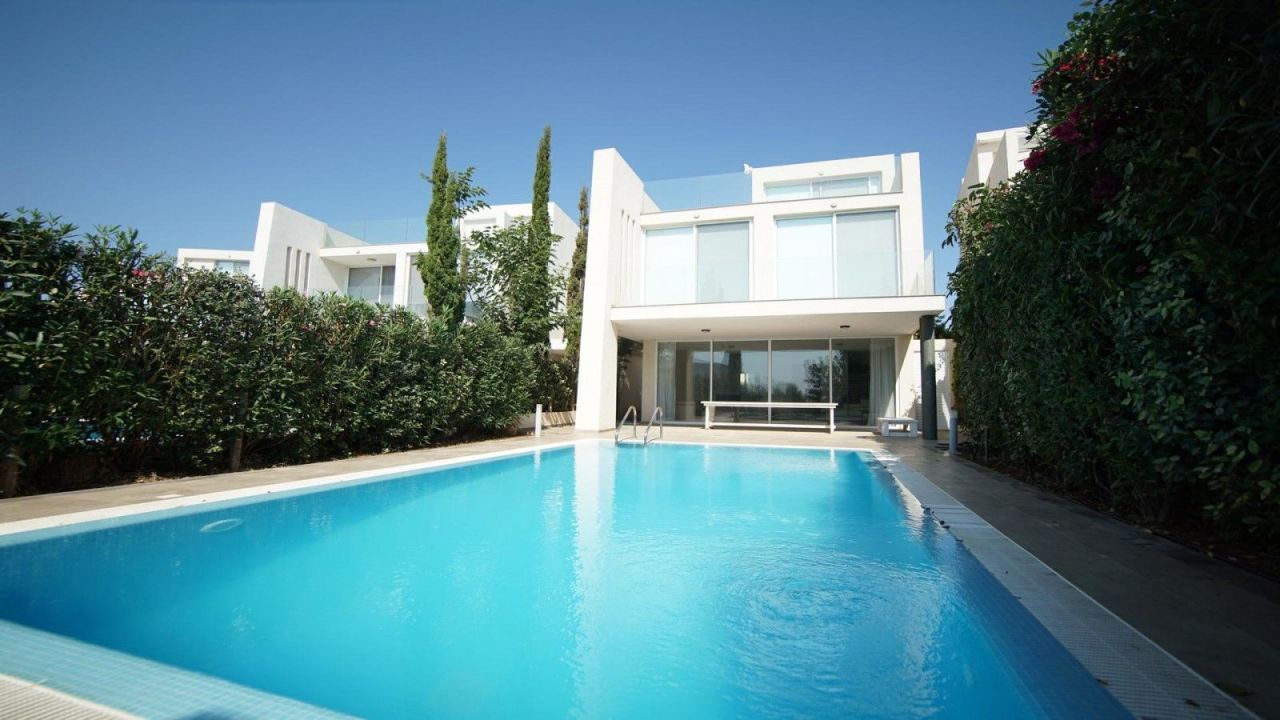 Villa à Paphos, Chypre - image 1