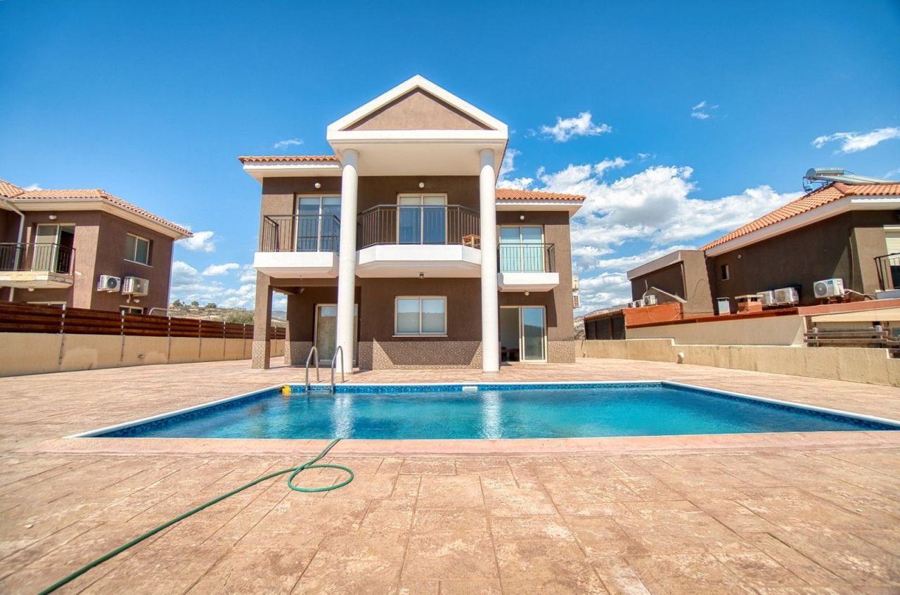 Villa in Limassol, Zypern, 189 m² - Foto 1