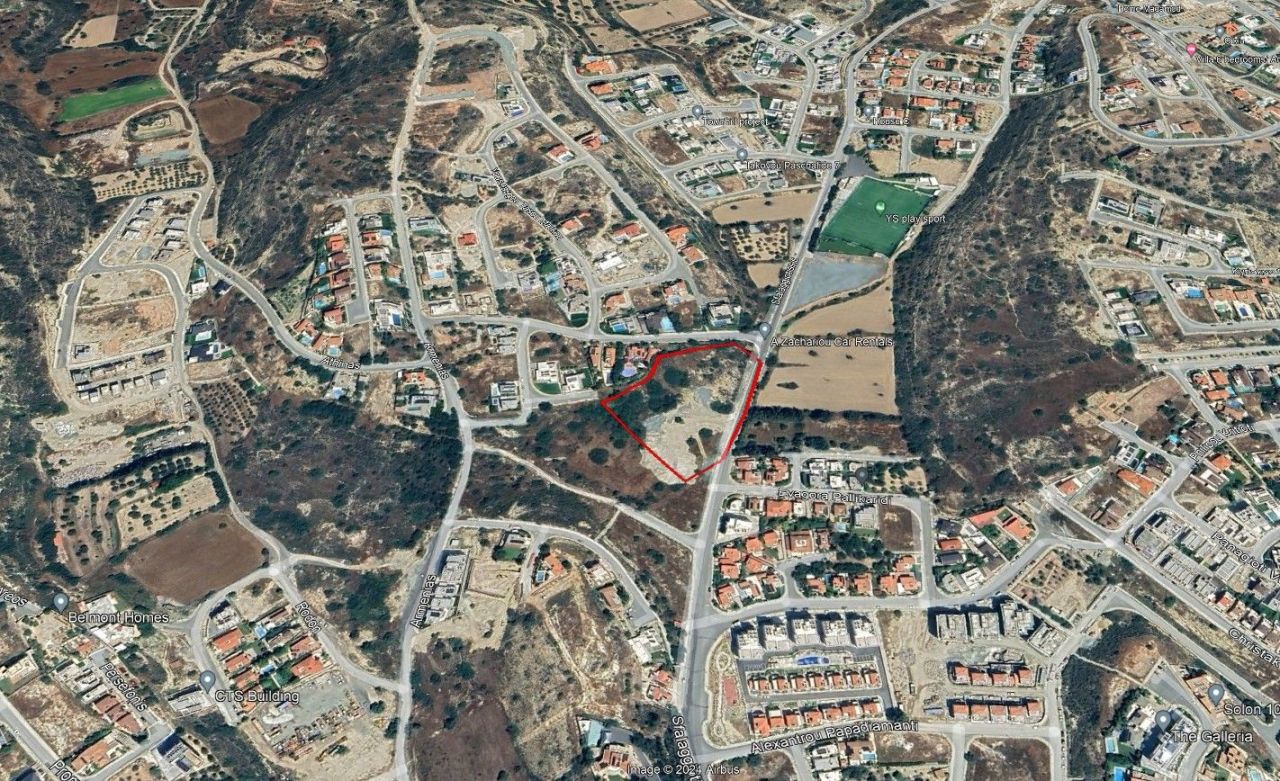 Terreno en Limasol, Chipre, 10 703 m² - imagen 1