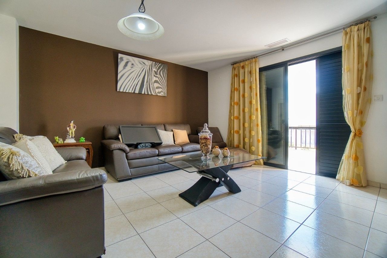 Appartement à Paphos, Chypre, 92 m² - image 1