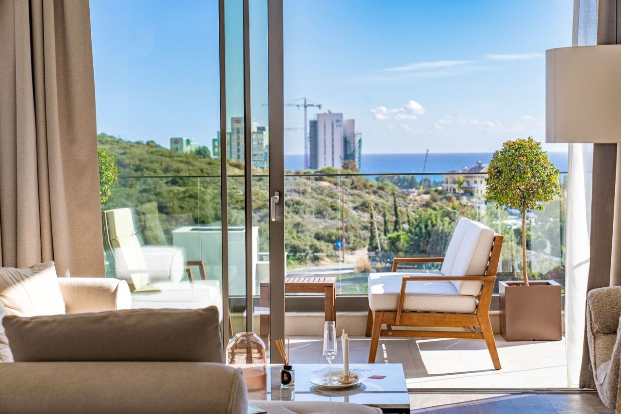 Penthouse in Limassol, Cyprus, 142 m² - picture 1
