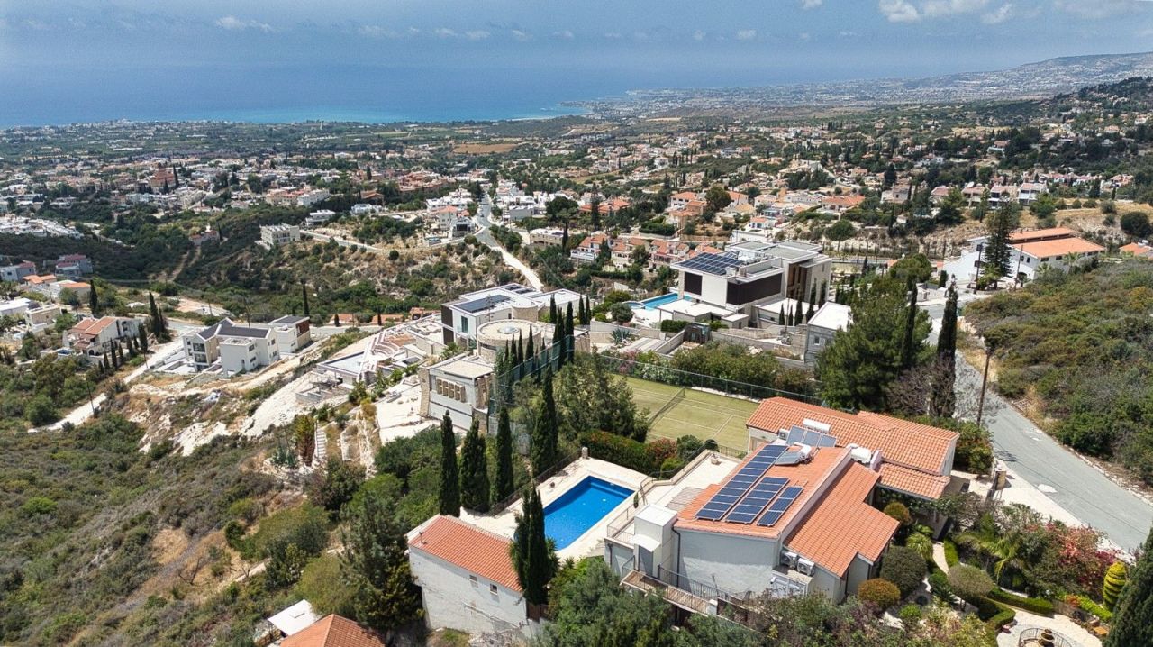 Villa à Paphos, Chypre, 400 m² - image 1