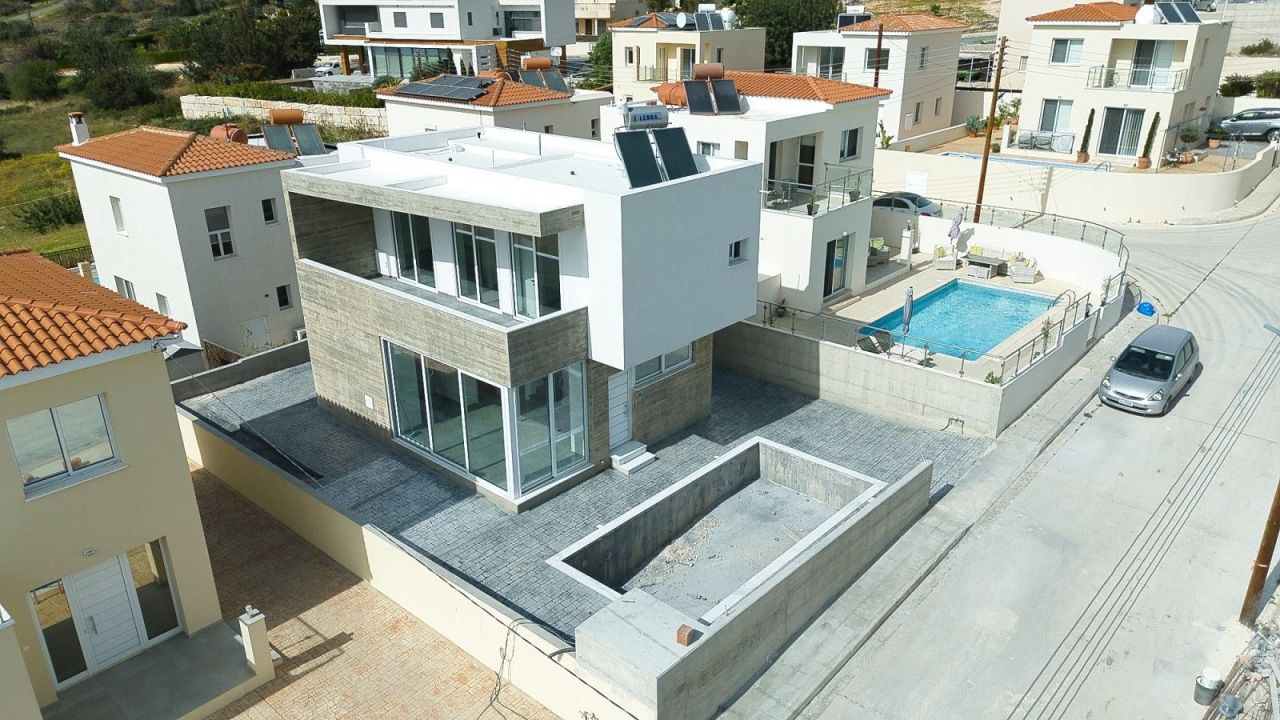 Villa à Paphos, Chypre, 145 m² - image 1