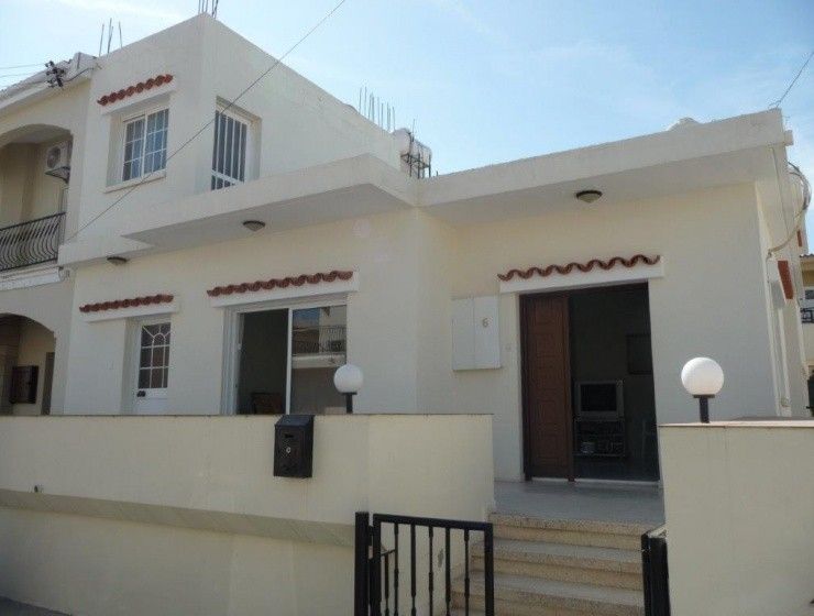 Villa en Lárnaca, Chipre, 150 m² - imagen 1