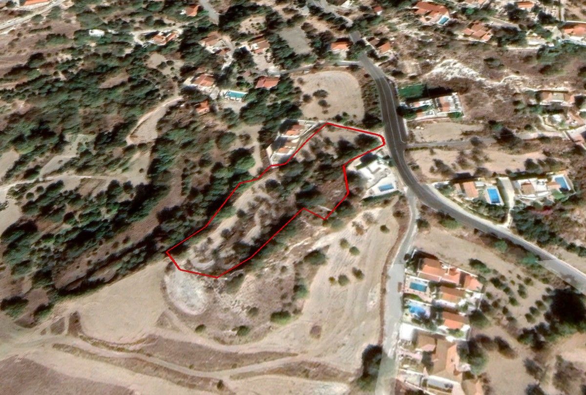 Land in Paphos, Cyprus, 5 515 m² - picture 1