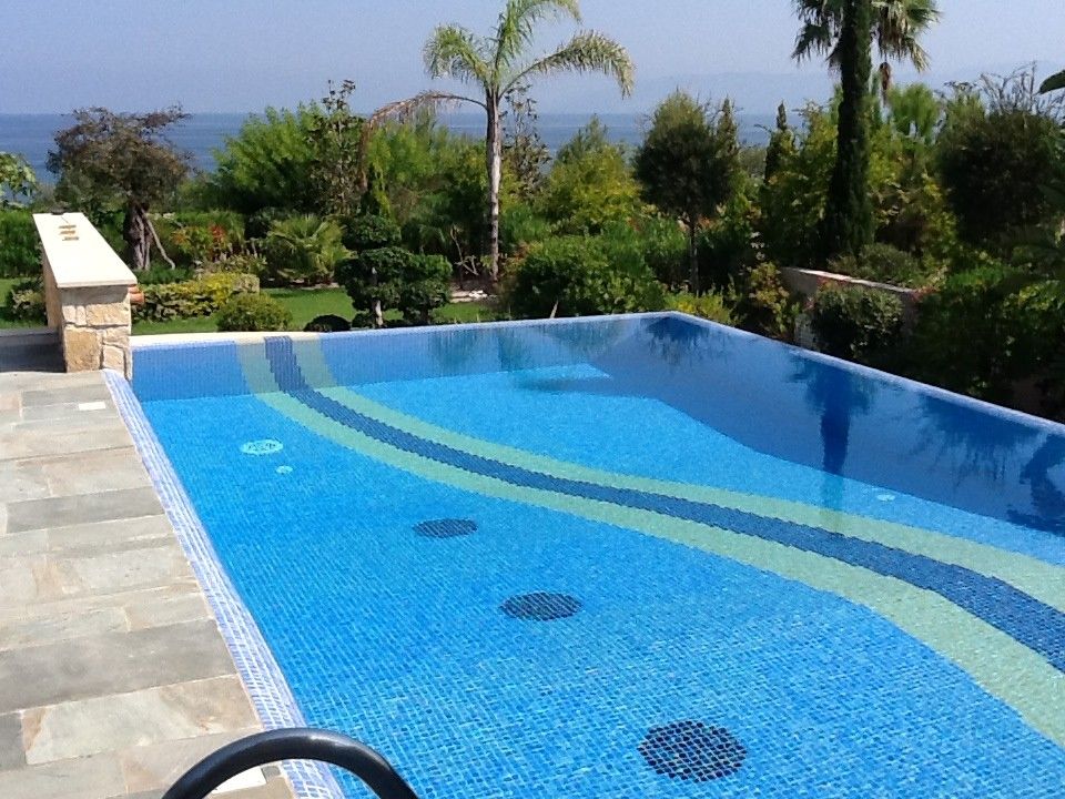 Villa in Paphos, Cyprus, 300 m² - picture 1