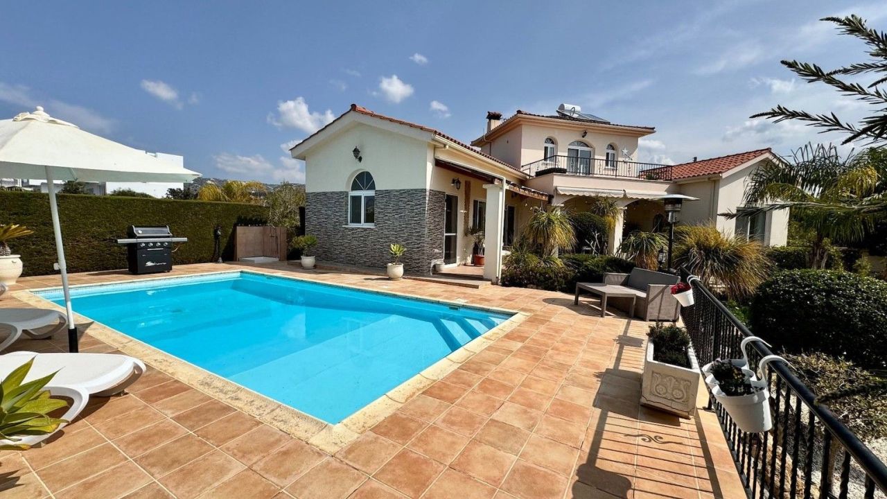 Villa in Paphos, Cyprus, 159 m² - picture 1