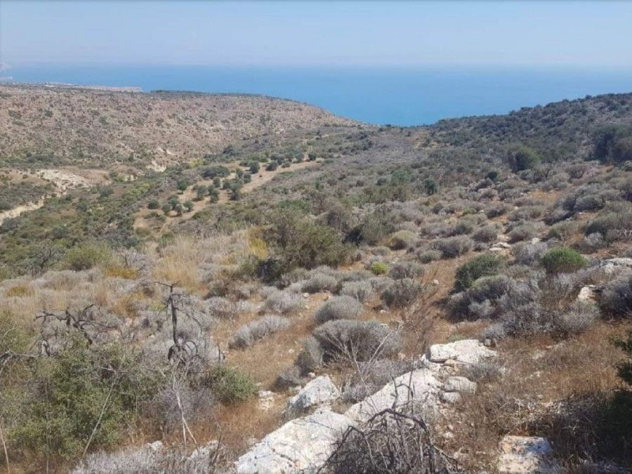 Terreno en Limasol, Chipre, 42 810 m² - imagen 1