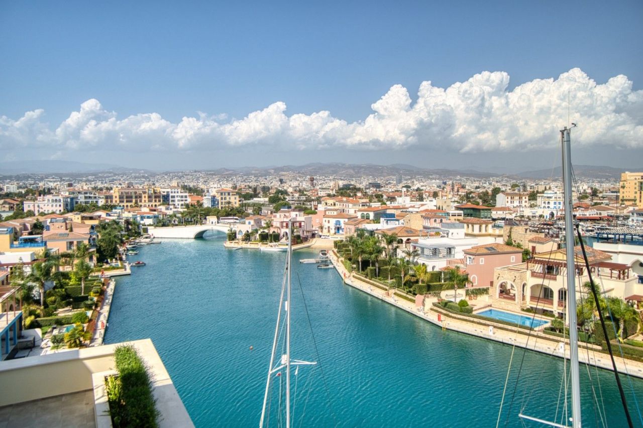 Appartement à Limassol, Chypre, 361 m² - image 1