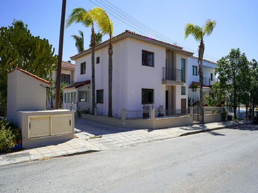 Casa adosada en Limasol, Chipre, 552 m² - imagen 1