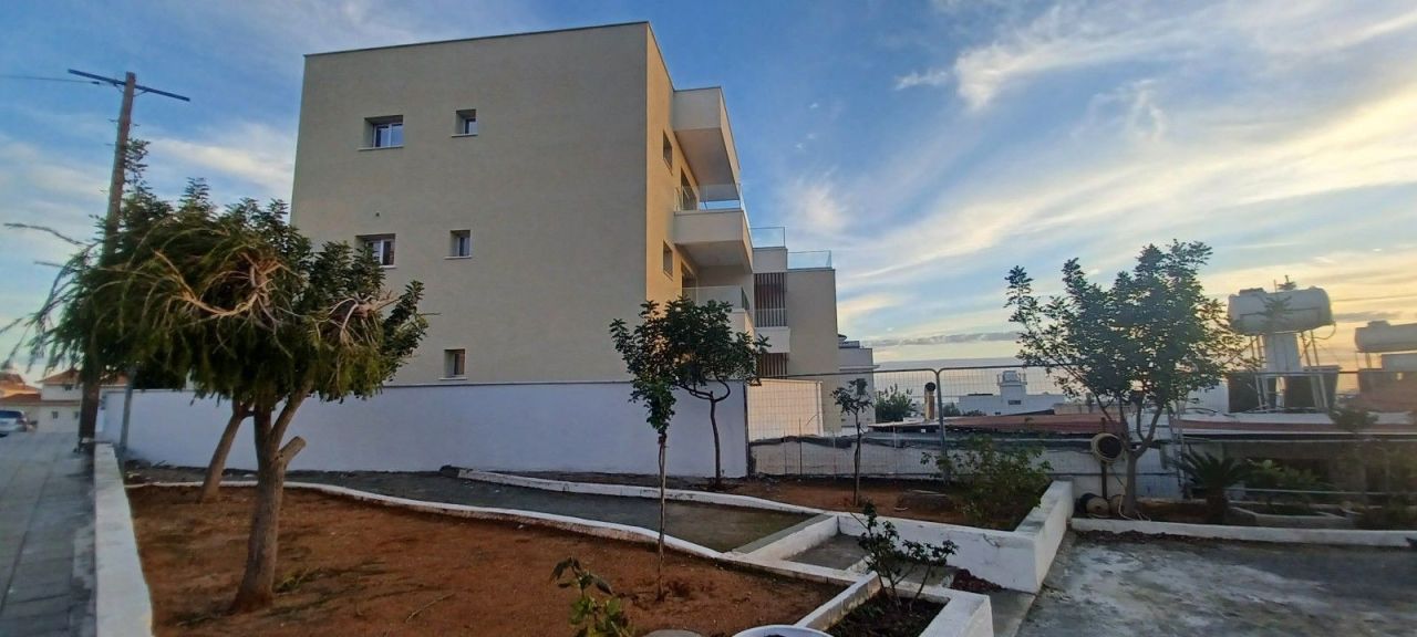 Apartment in Limassol, Cyprus, 90 m² - picture 1