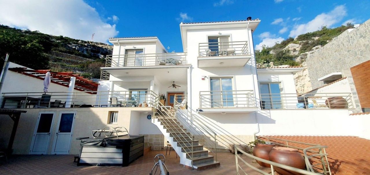 Villa in Paphos, Zypern, 230 m² - Foto 1