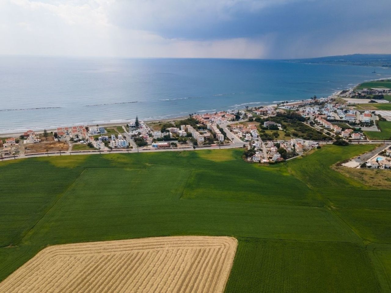 Terreno en Lárnaca, Chipre, 14 580 m² - imagen 1