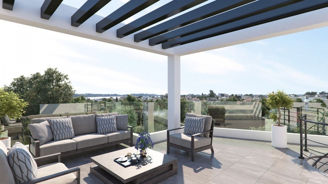 Penthouse in Larnaca, Cyprus, 96 m² - picture 1