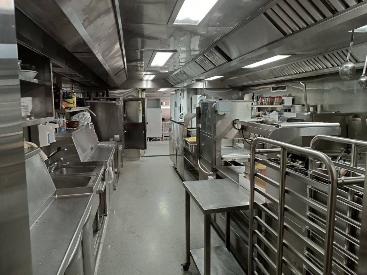 Cafetería, restaurante en Limasol, Chipre, 210 m² - imagen 1