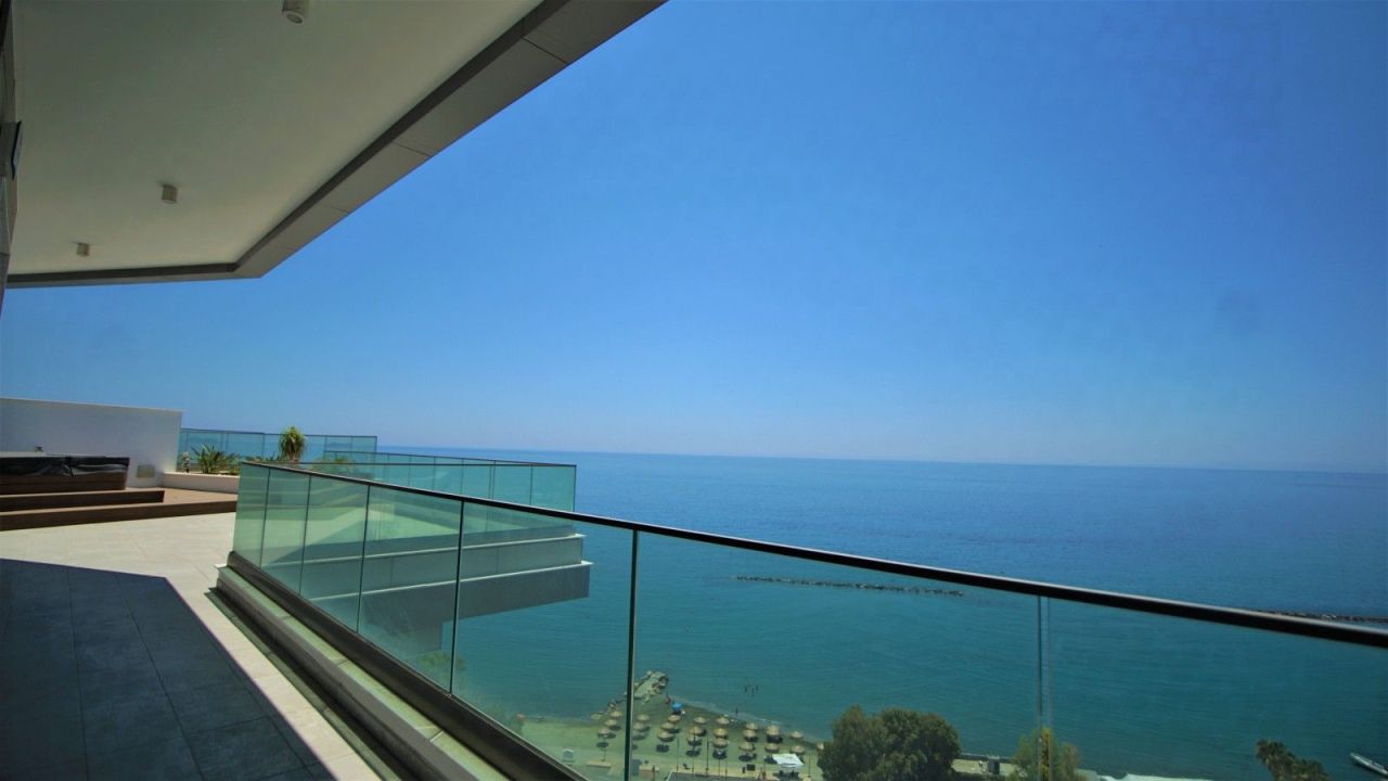 Apartamento en Limasol, Chipre, 131 m² - imagen 1