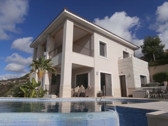 Villa in Paphos, Cyprus, 330 m² - picture 1
