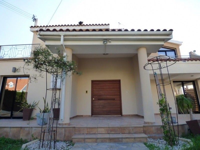 Villa in Larnaca, Cyprus, 250 m² - picture 1