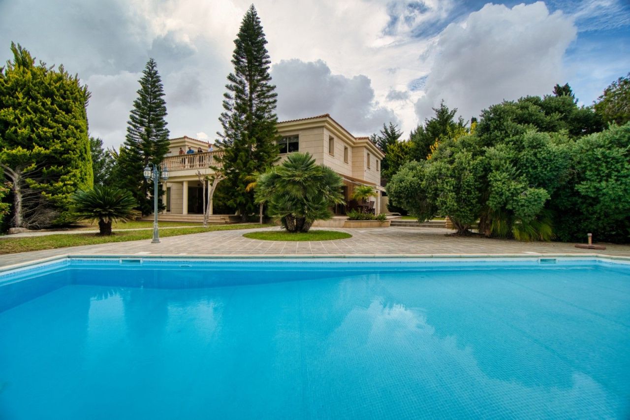 Villa a Paphos, Cipro, 570 m² - foto 1
