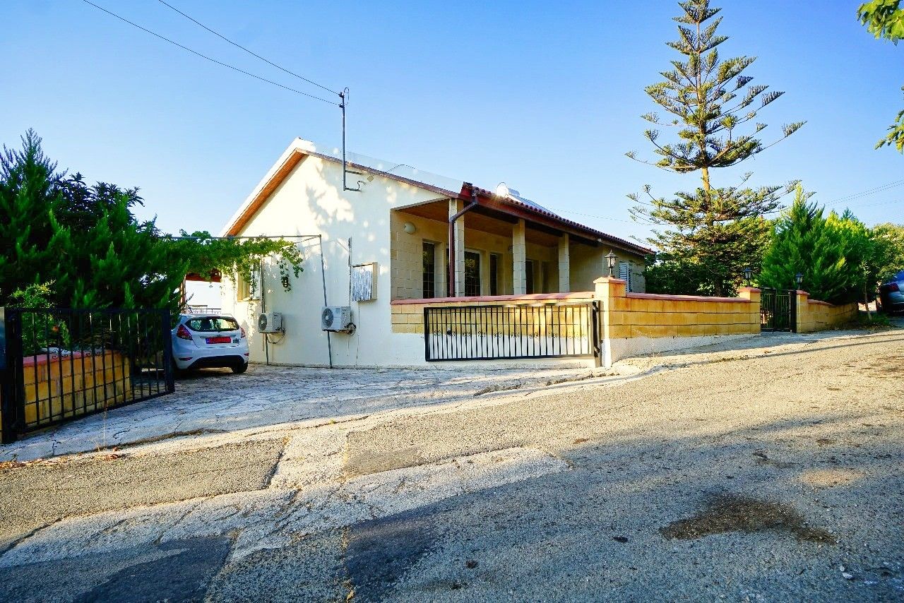 Villa en Pafos, Chipre, 163 m² - imagen 1